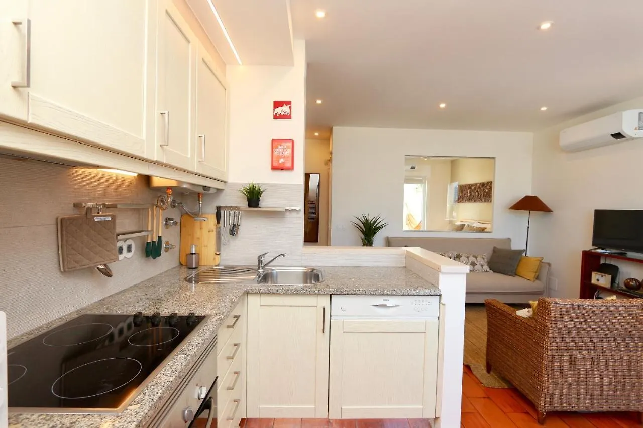 Marina Vista Sol-Cleverdetails, Marina View, Sleeps 2 Adults And 2 Children Vilamoura